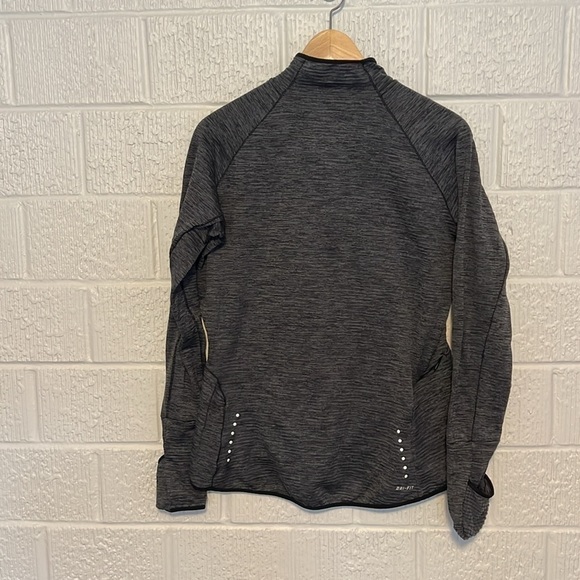 Nike Women’s Element Sphere Half Zip Pullover - Large - Picture 4 of 10